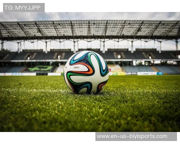 足球完美中锋的标准与典范解析如何定义现代足球的终结者 足球完美中锋的标准与典范解析如何定义现代足球的终结者